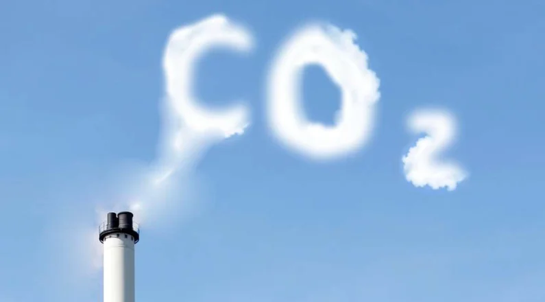 How solar energy reduces CO2 & promotes a greener future