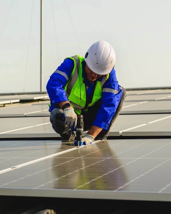 Untitled design - 2024-09-26T160555.177 Advantages of Grid-Tied Residential Solar Power Systems