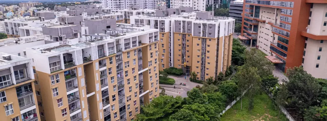 ROI & Payback Period of Housing Society Solar Projects – Data-Driven Insights & Case Studies