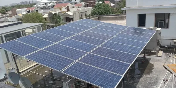 Affordable Hybrid Solar Power System for Houses